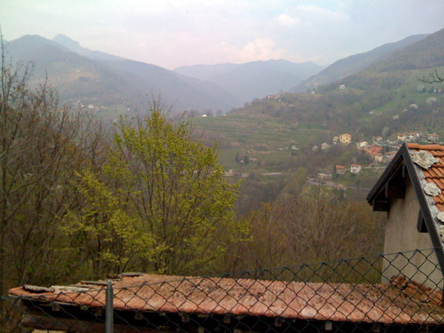 Monte/Casima road looking toward Cabbio and Passo Bonello